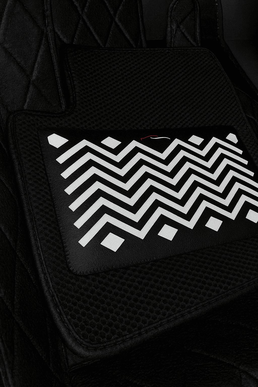 7D Car Mats for Mahindra XUV 700