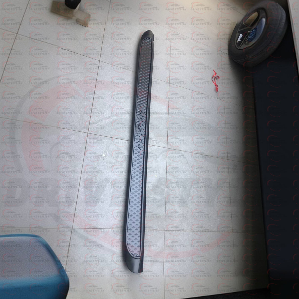 Windsor EV Side Stepper OE Design